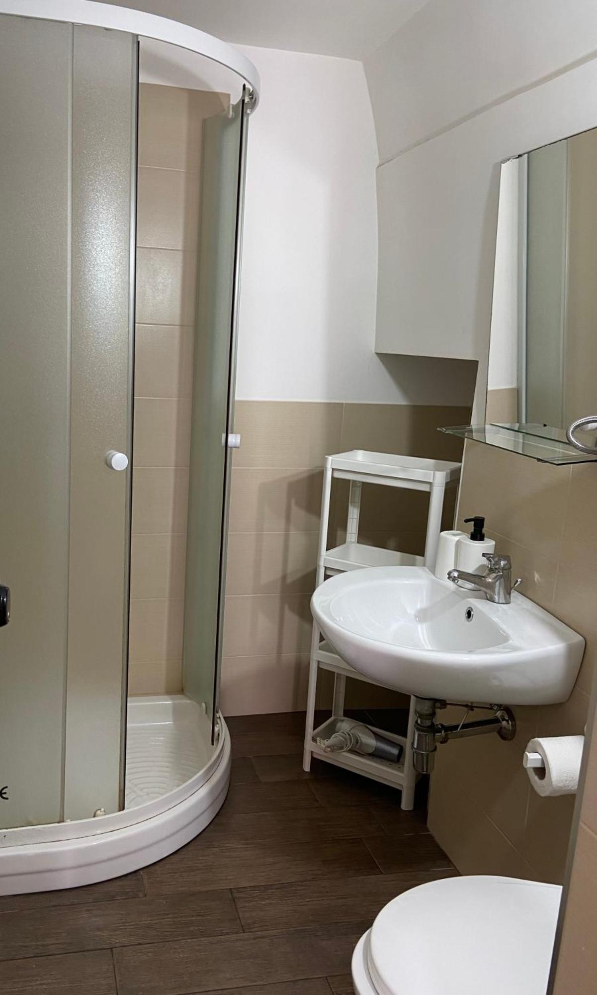 Annette Rooms Bari Bagian luar foto